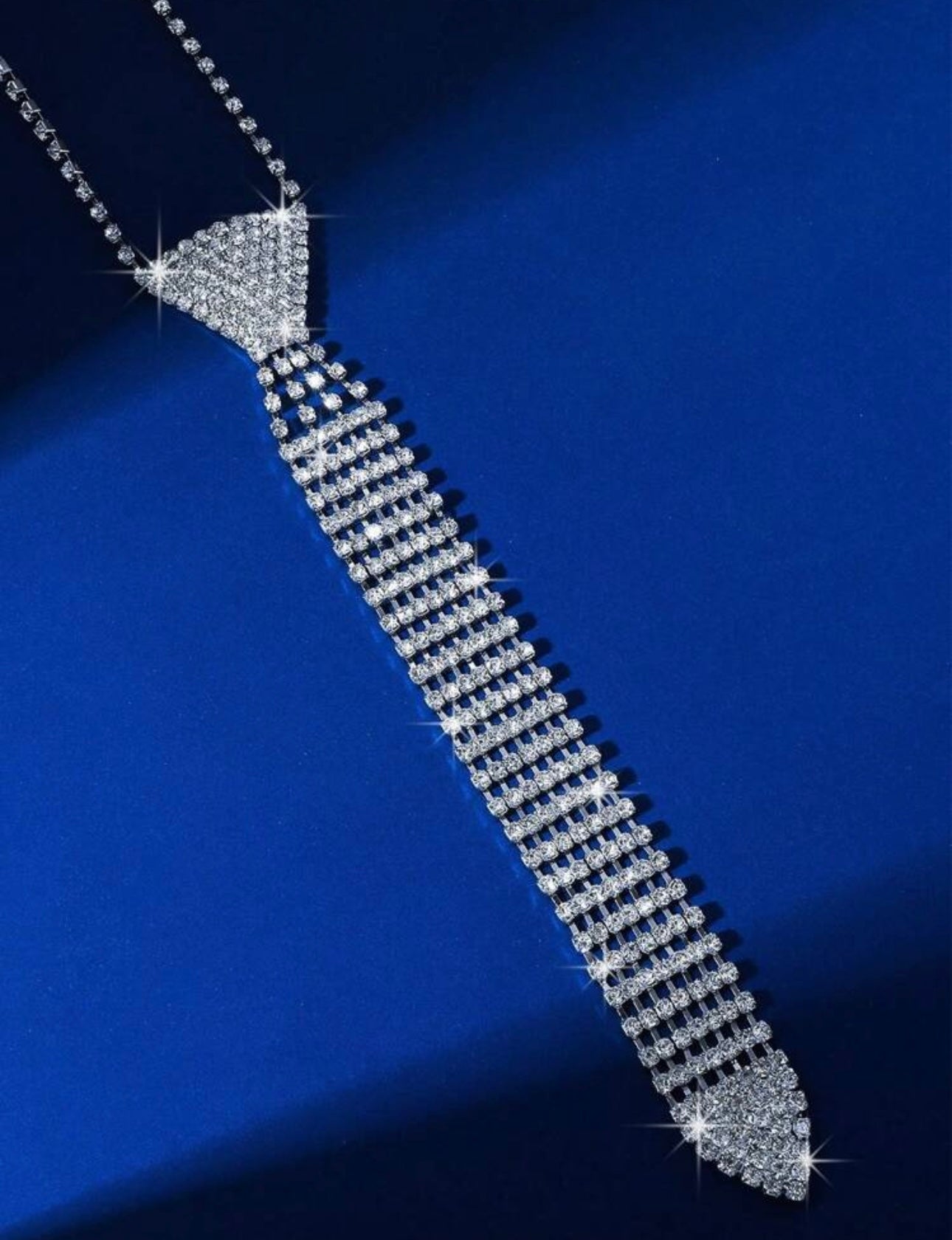 Collar corbata plata