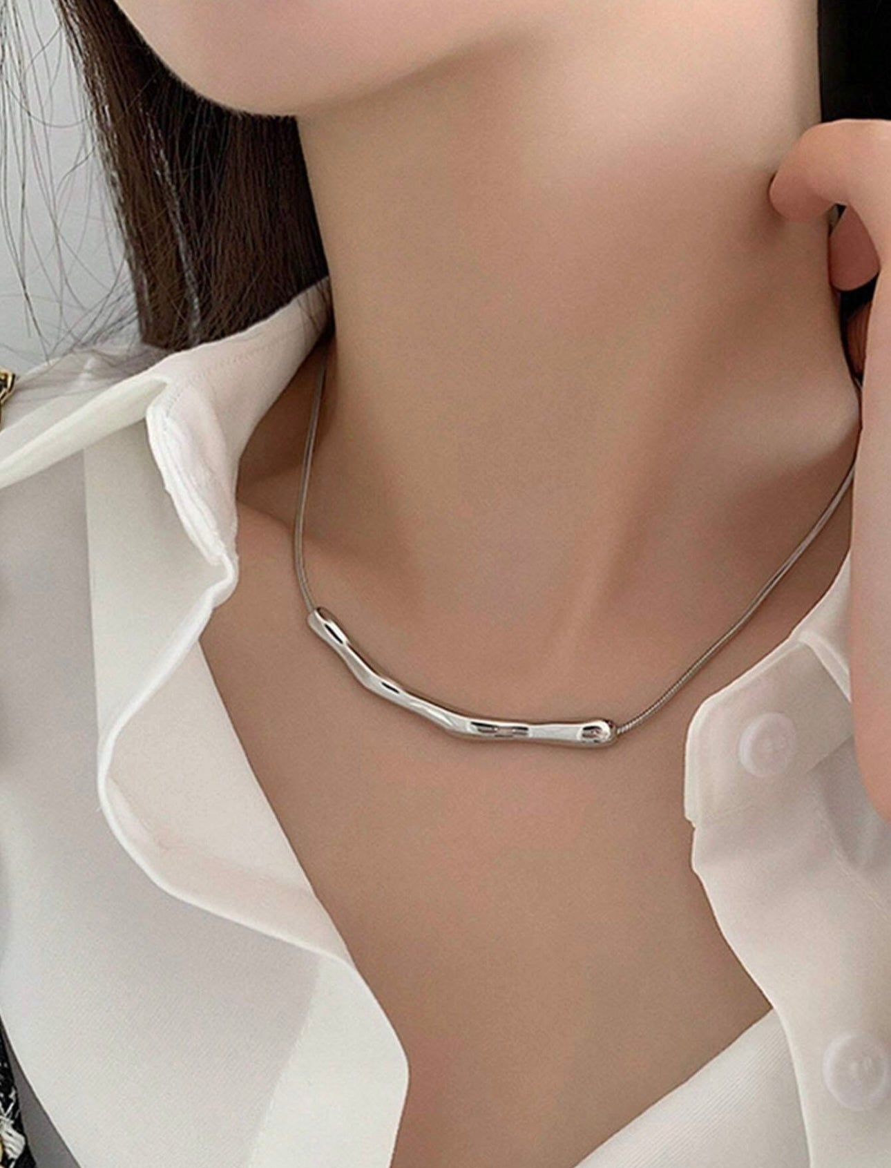 Collar Minimalista