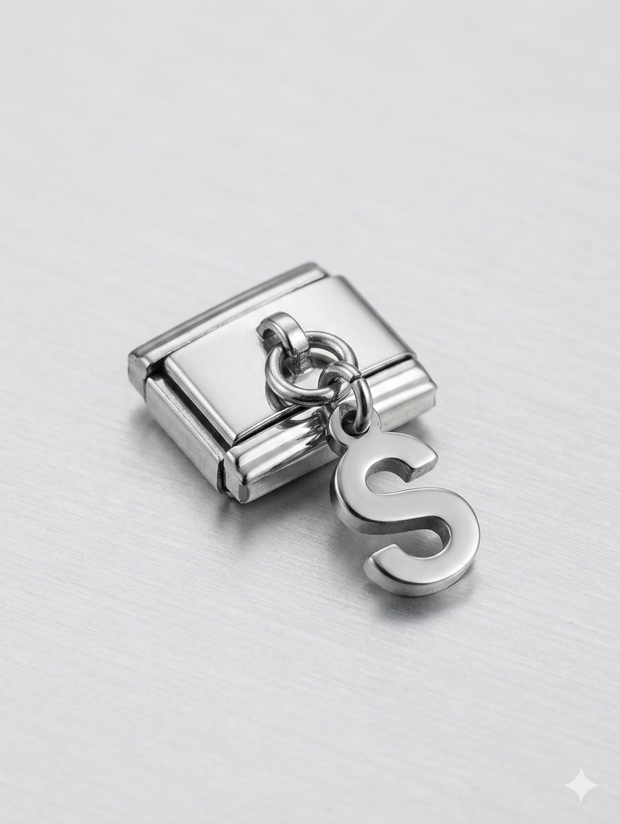 Charm "S"