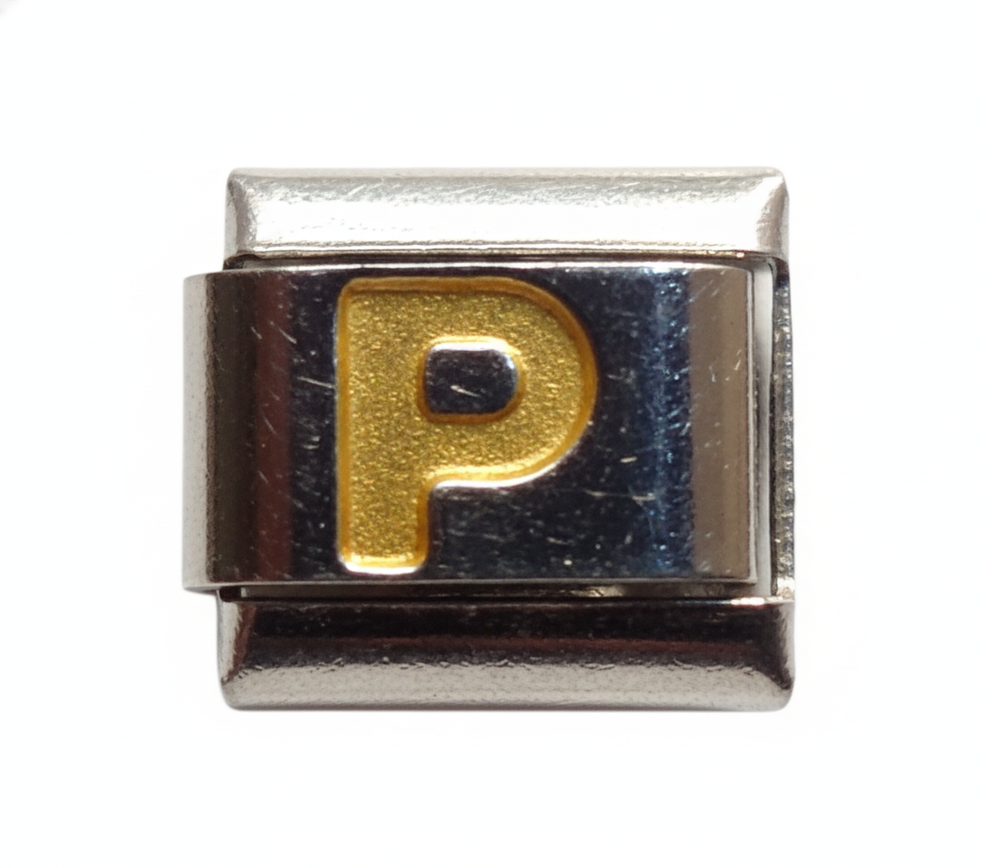 Charm Letra P amarilla