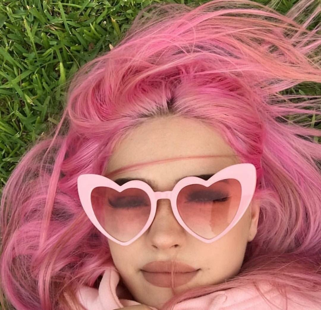 Sunnies pink heart