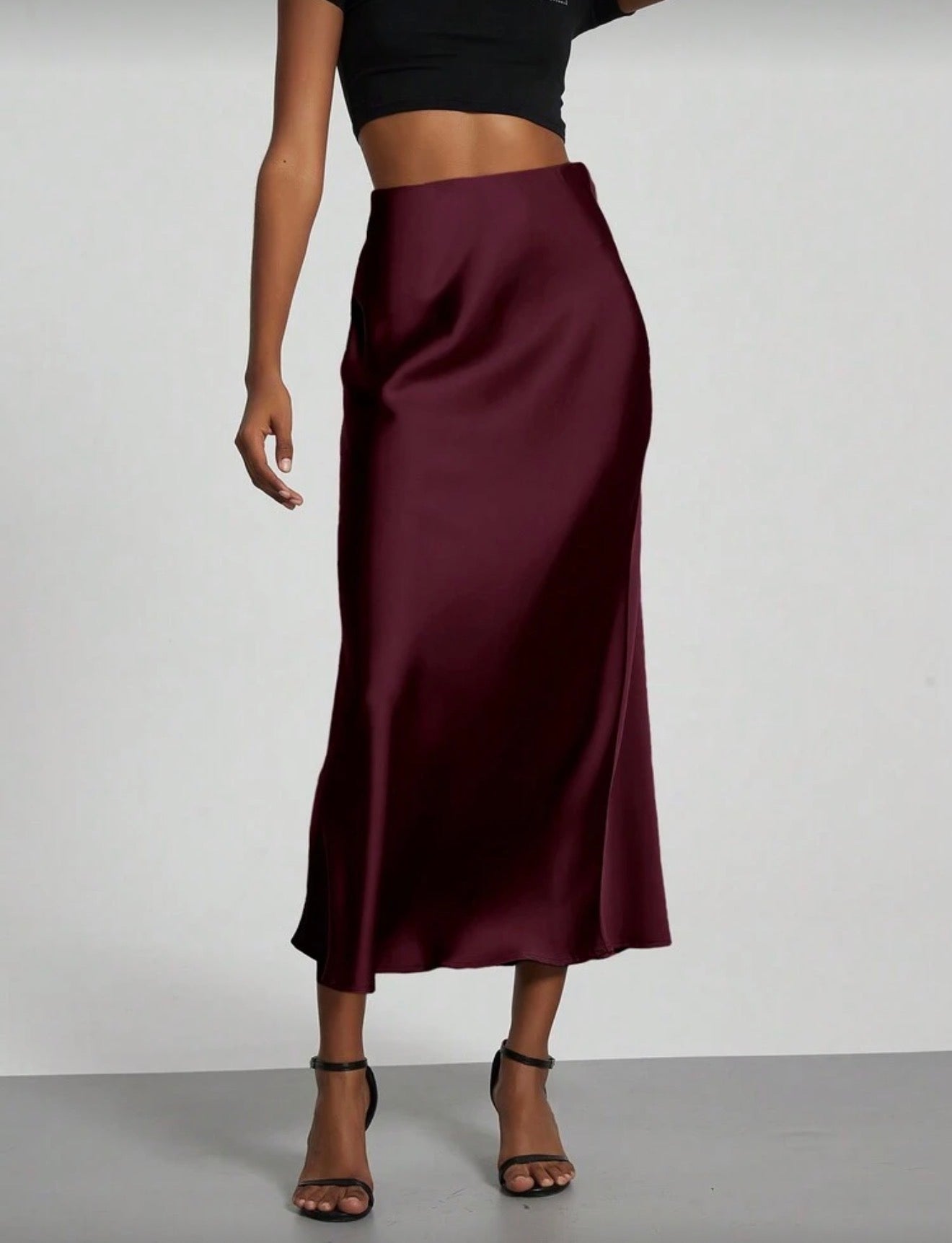 Falda satinada Burdeos