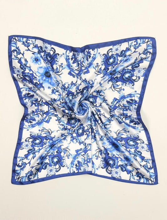 Pañuelo azul Talavera