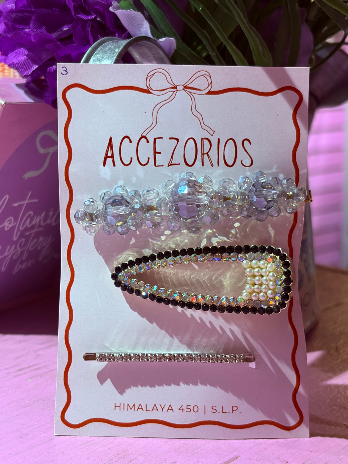 Elegant brooches