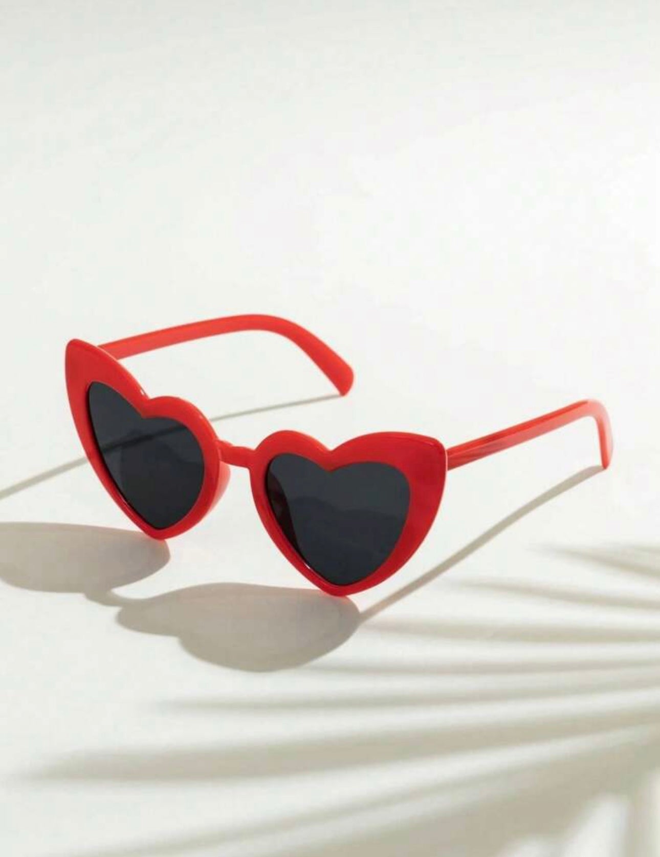 Sunnies red heart