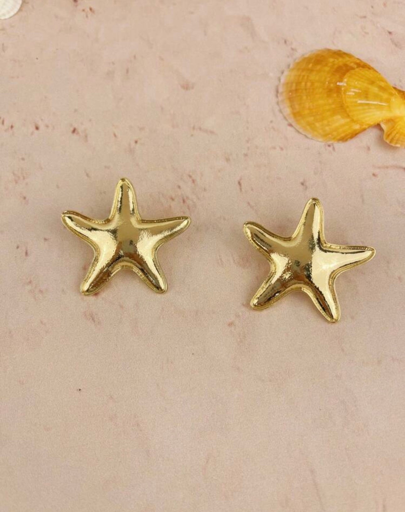 Aretes estrella de mar dorados