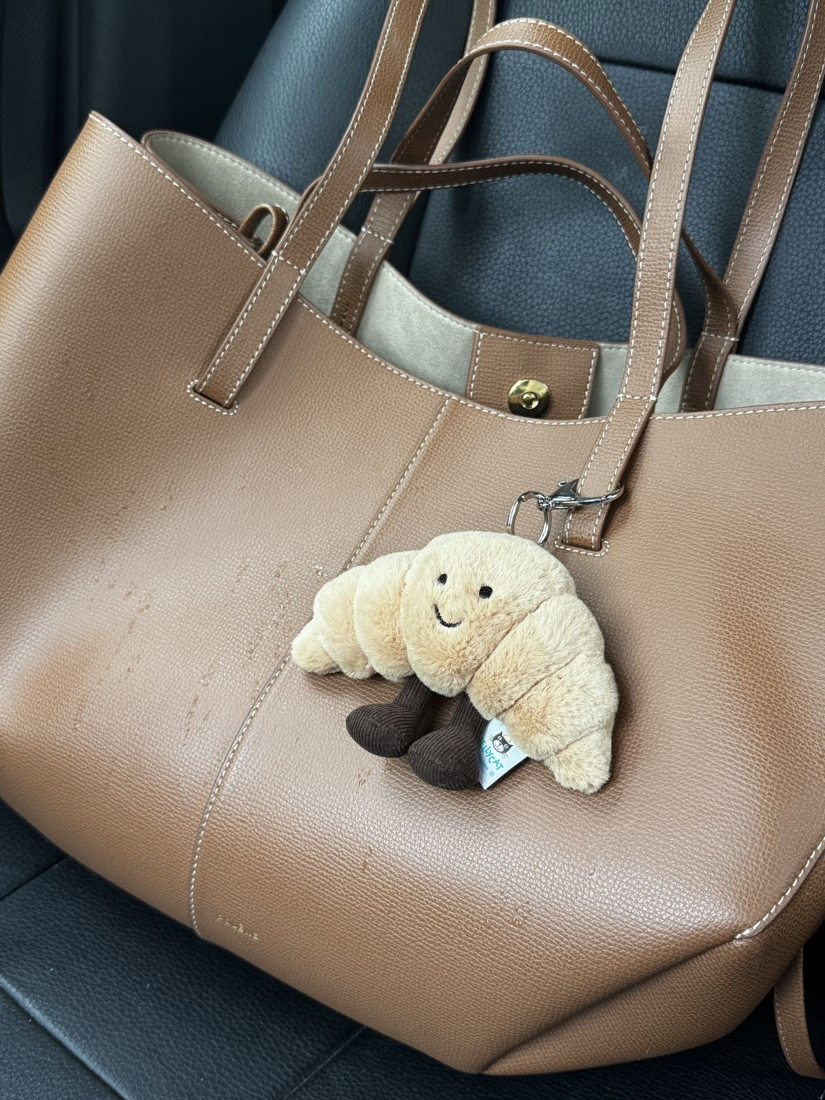 Charm croissant