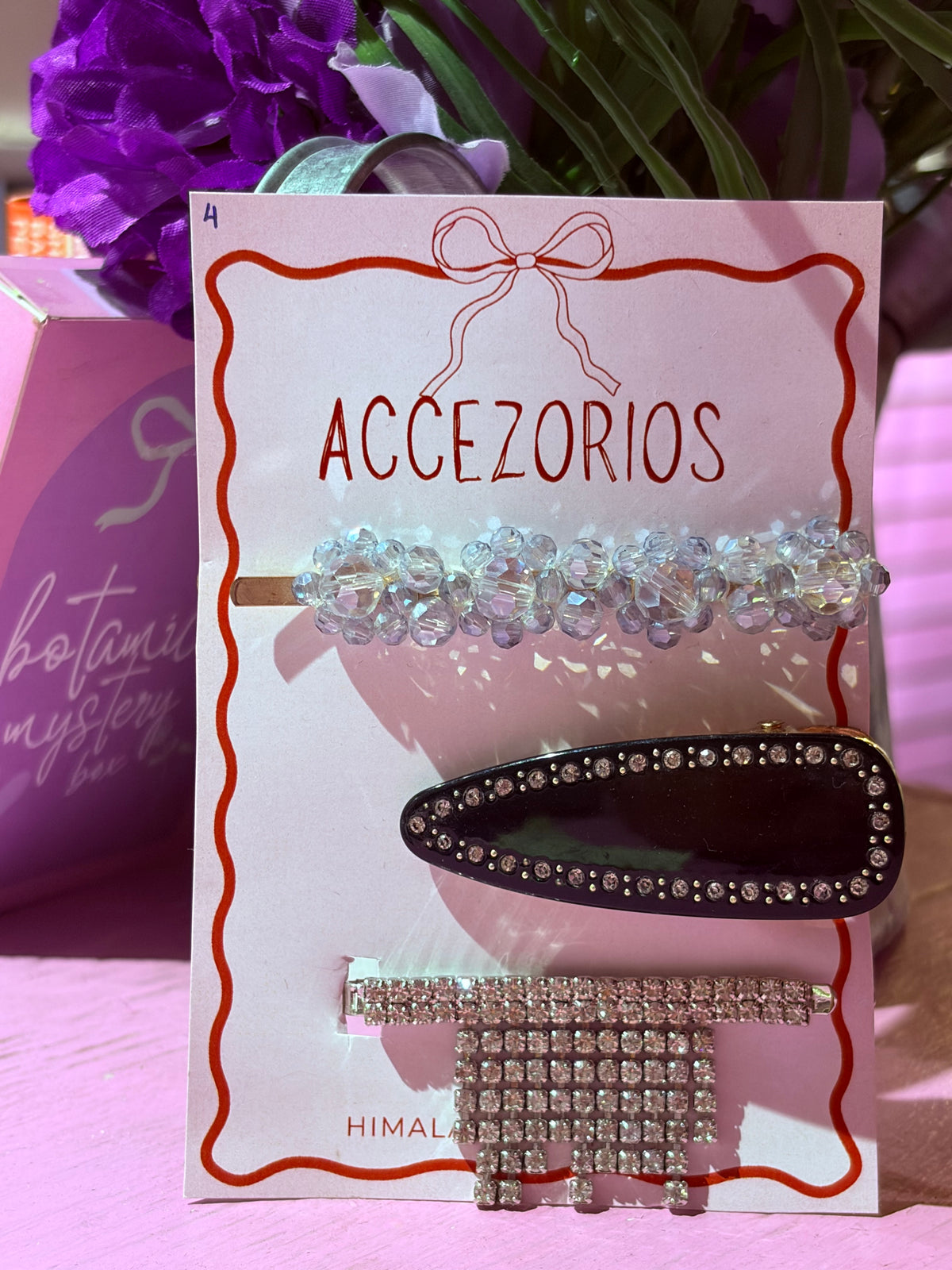 Elegant brooches