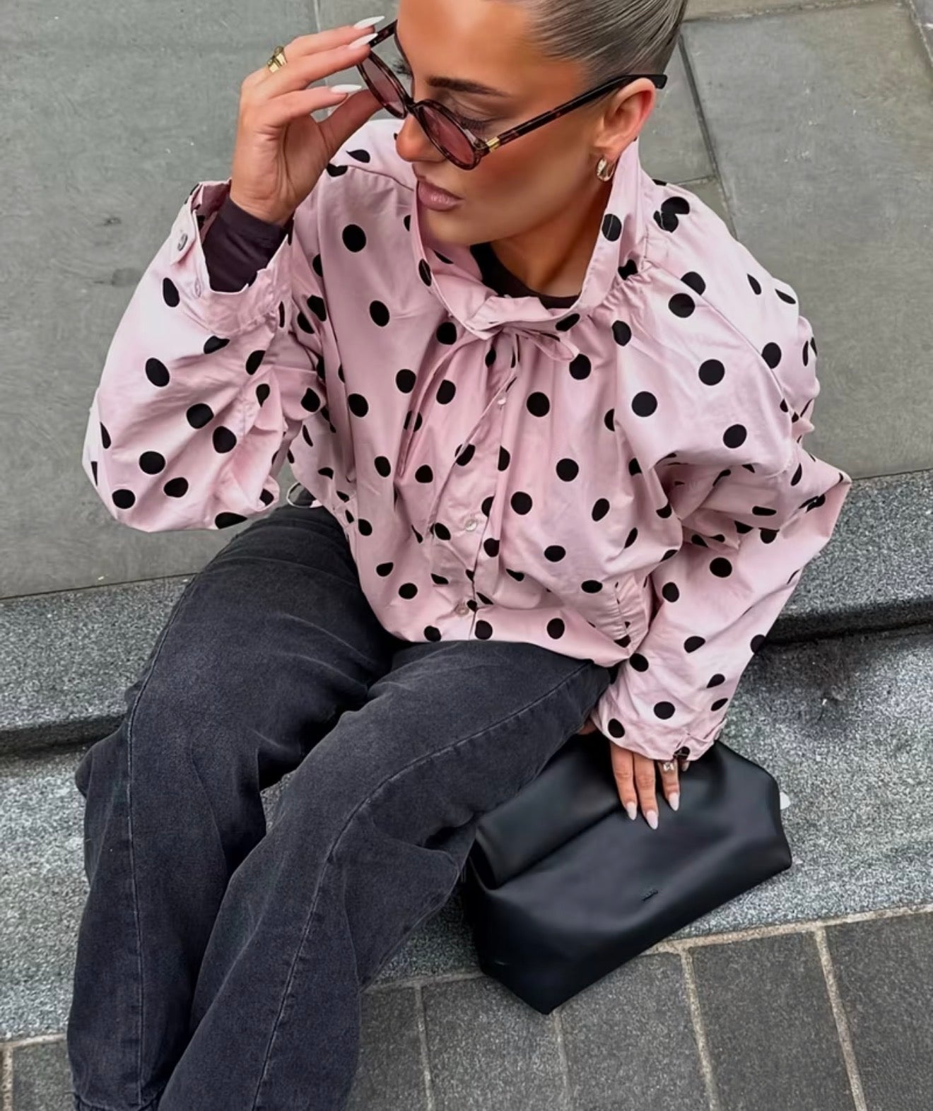 Chamarra rosa polka dots