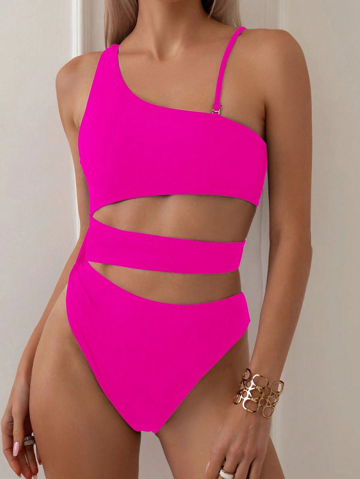 Monokini Millie