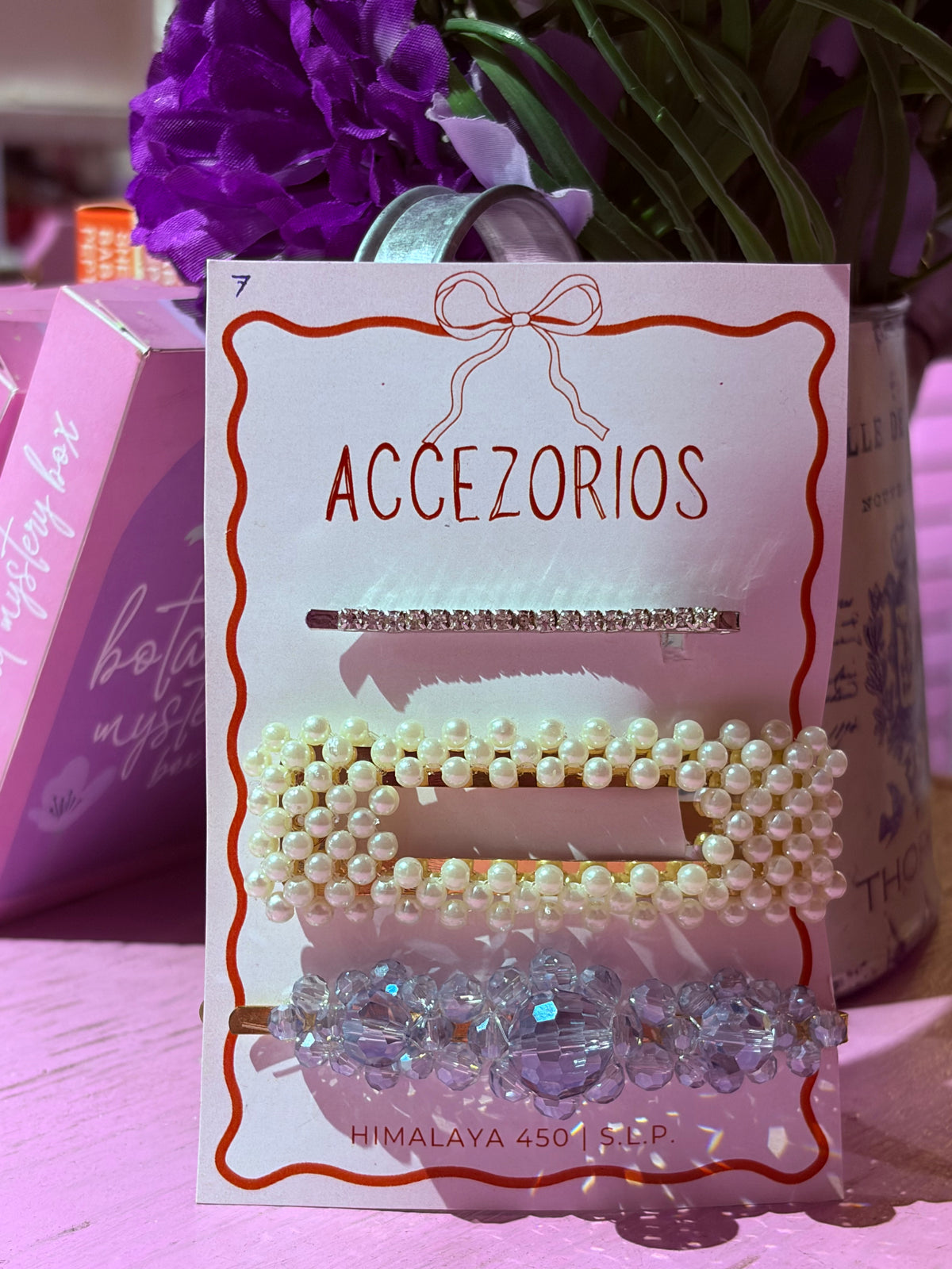 Elegant brooches