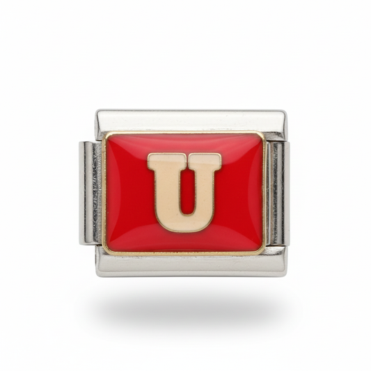 Charm Letra U fondo rojo
