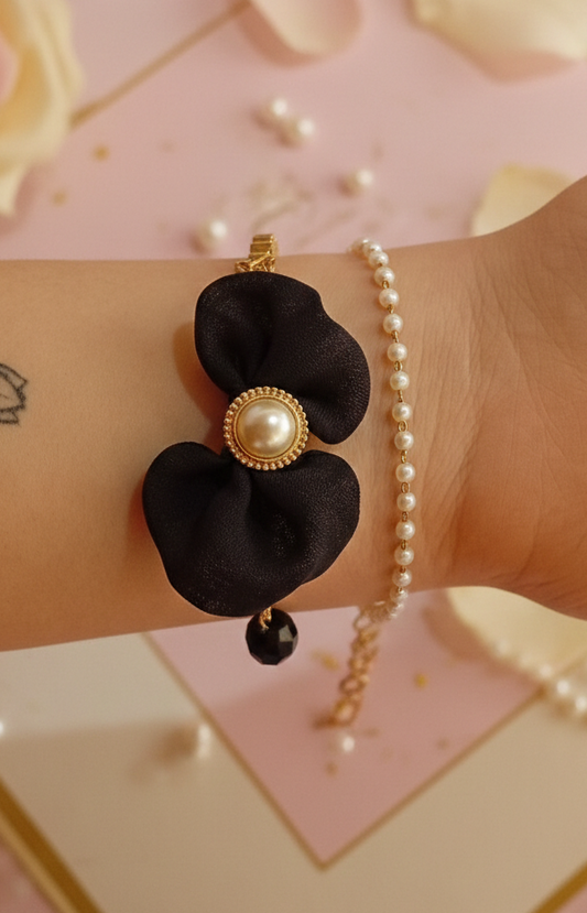 Pulsera doble de perlas y dorada